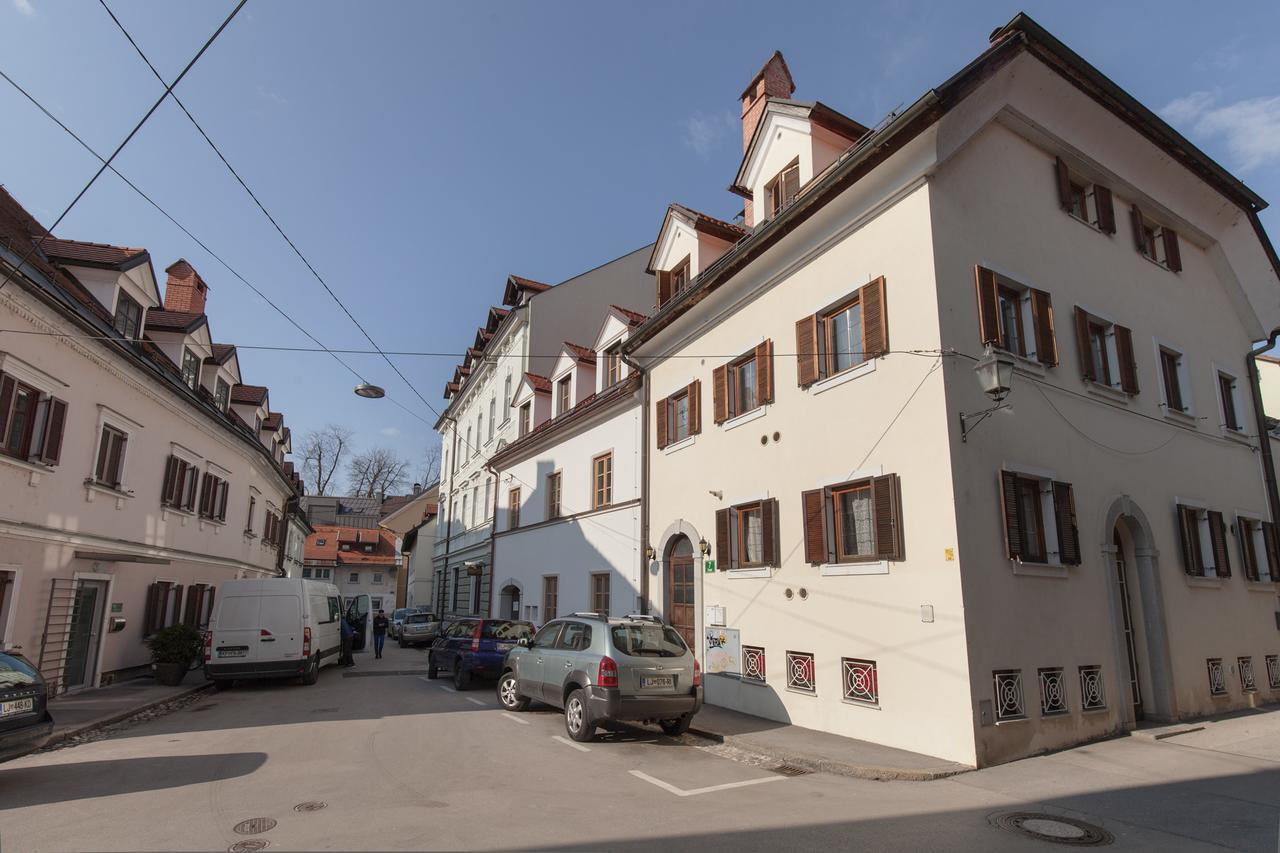 Spacious 2-Bedroom Apartment Zabjak With Ac Tour As Liubliana Exterior foto