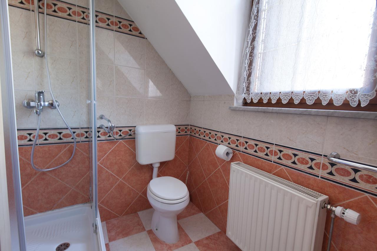 Spacious 2-Bedroom Apartment Zabjak With Ac Tour As Liubliana Exterior foto