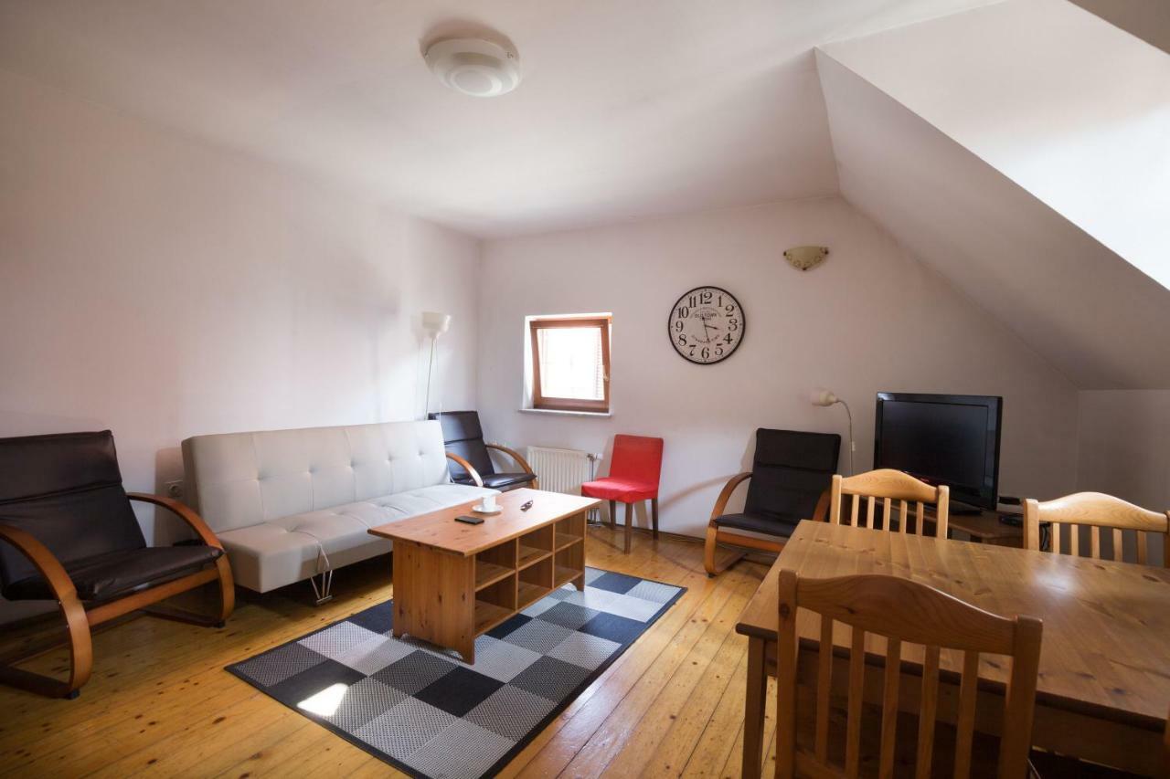 Spacious 2-Bedroom Apartment Zabjak With Ac Tour As Liubliana Exterior foto